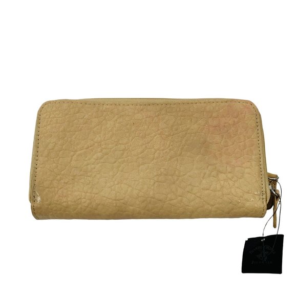 Beverly Hills Polo Club Wallet Stanford Zip Large Metal Medallion Logo Sand READ - Picture 2 of 9